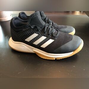 Adidas Bounce Shoes Size 5